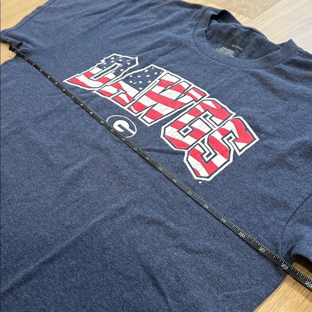 University of Georgia Dawgs American Flag Tshirt Men’s Size Large Americana USA - Picture 4 of 6
